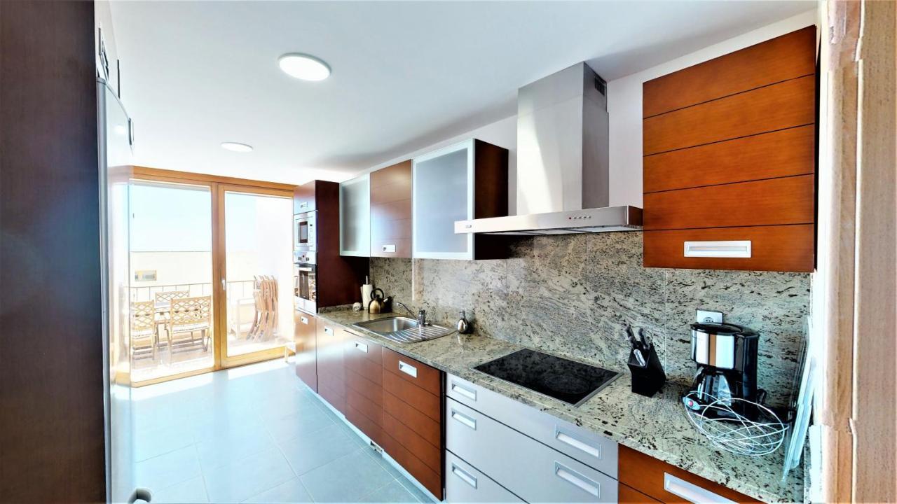 Lomas De Monteros - With Seaviews Apartment