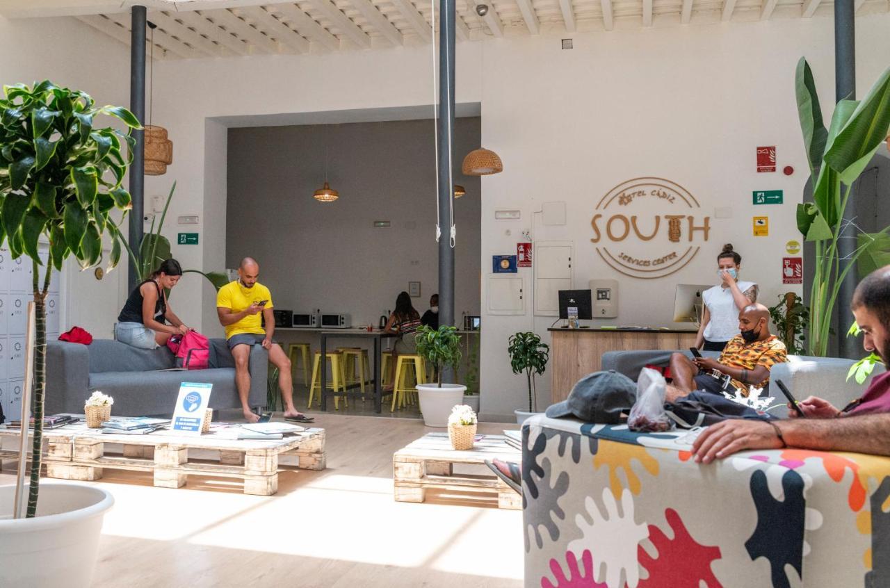 South - Service Center Hostel *