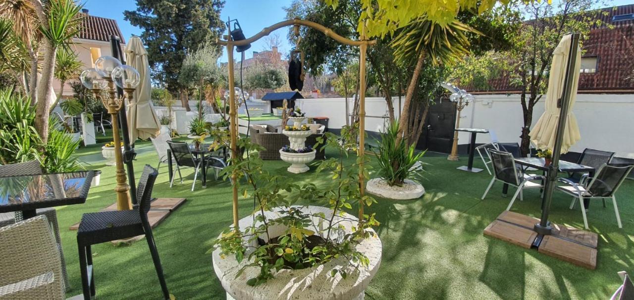 Escala Guest house 3*