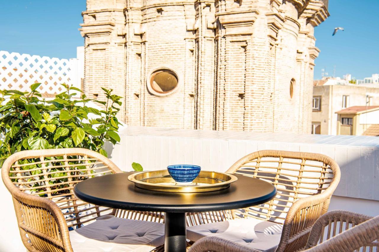 Duplex With Private Rooftop & View On San Juan Church By Rems Apartamento
