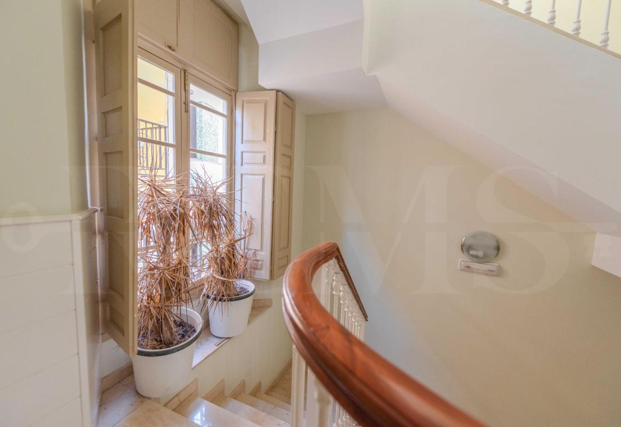 Duplex With Private Rooftop & View On San Juan Church By Rems Apartamento