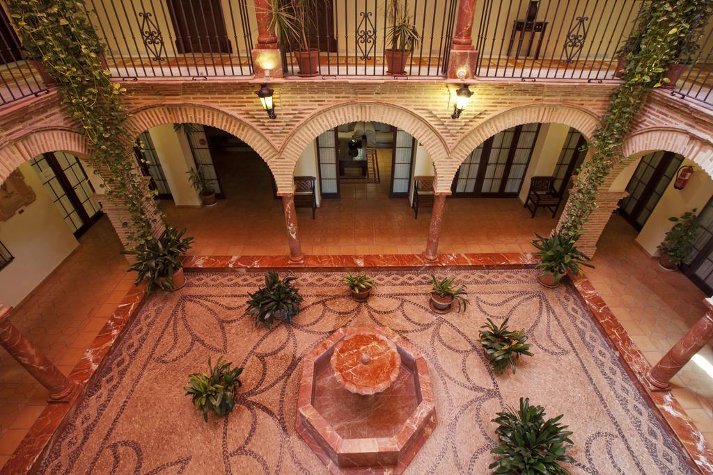Eslava 4*