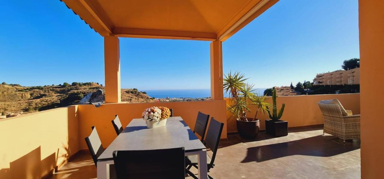Luxury Penthouse Overlooking Mediteranee Apartment