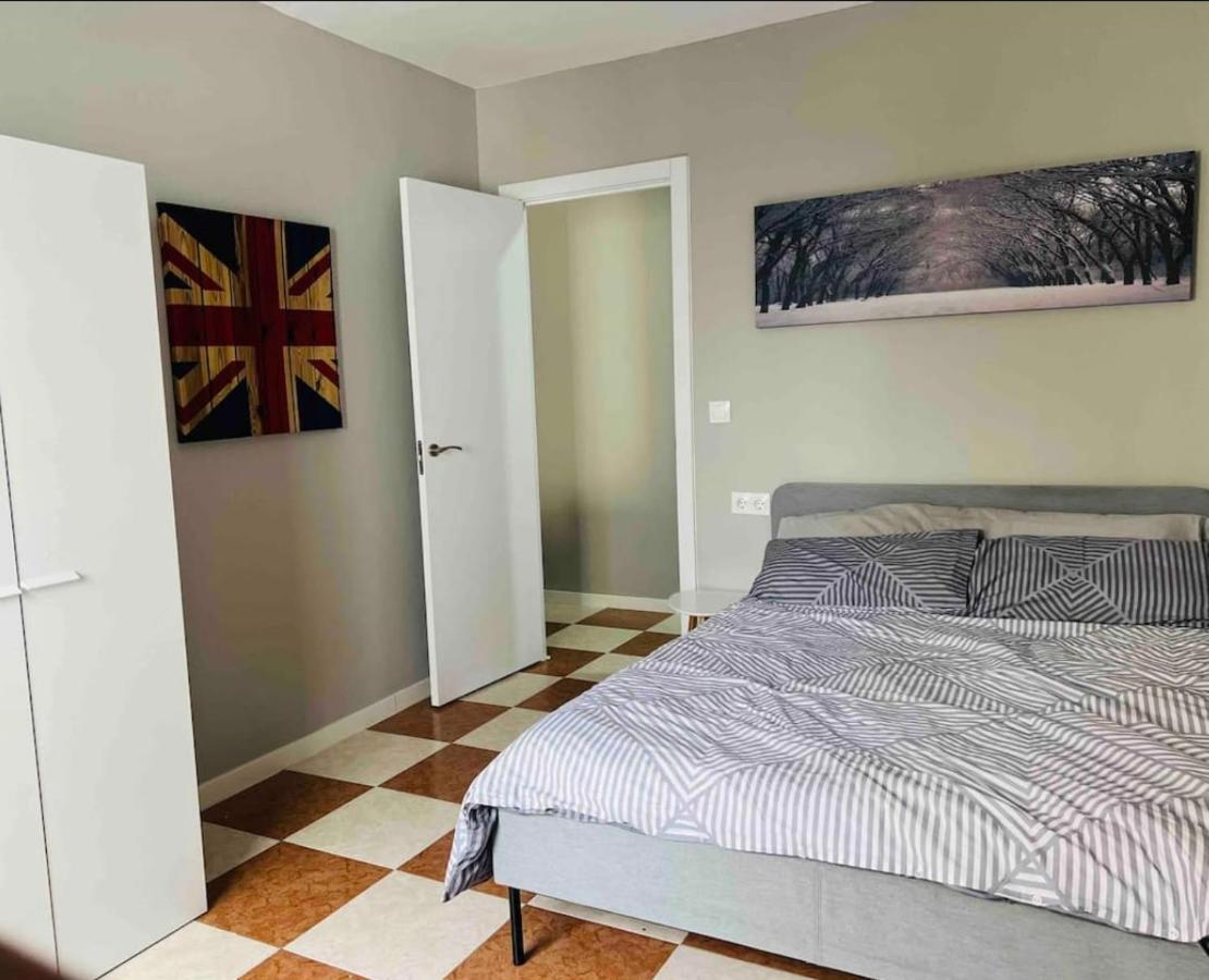 Beautiful Cerca De Centro Apartamento Málaga