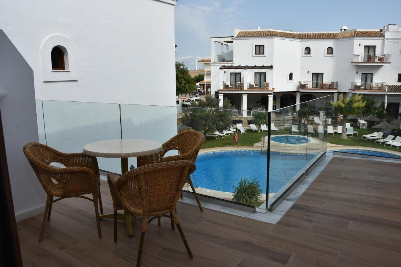 Hotel Doña Lola Zahara 4*