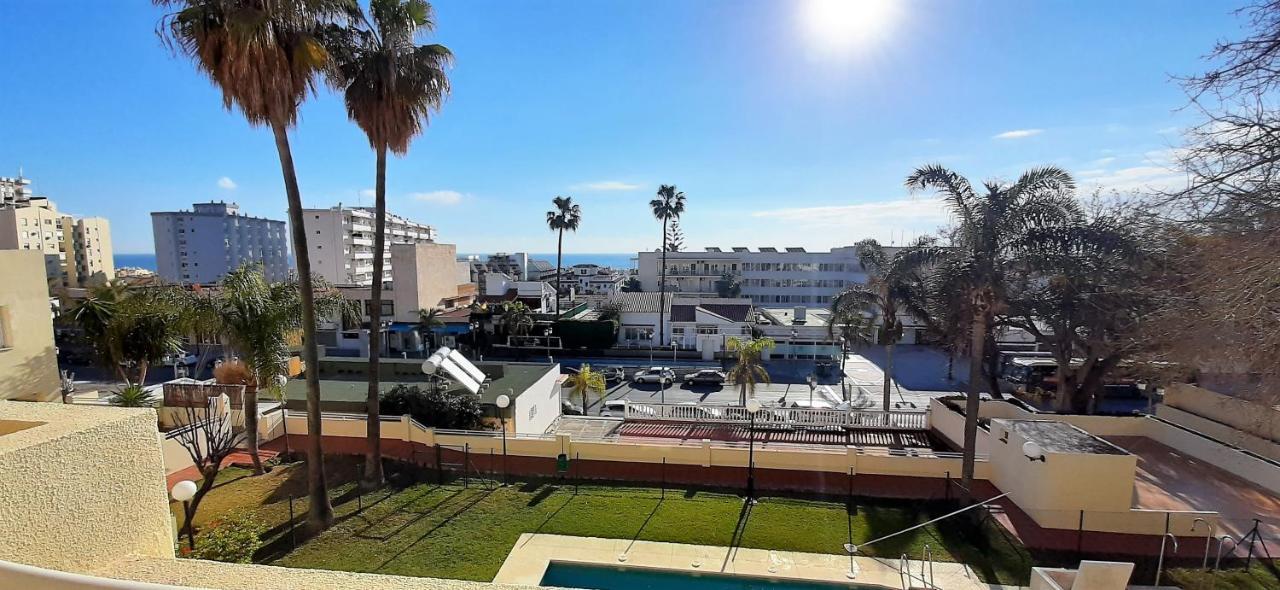 Fantástico Apartamento En La Carihuela Apartamento *