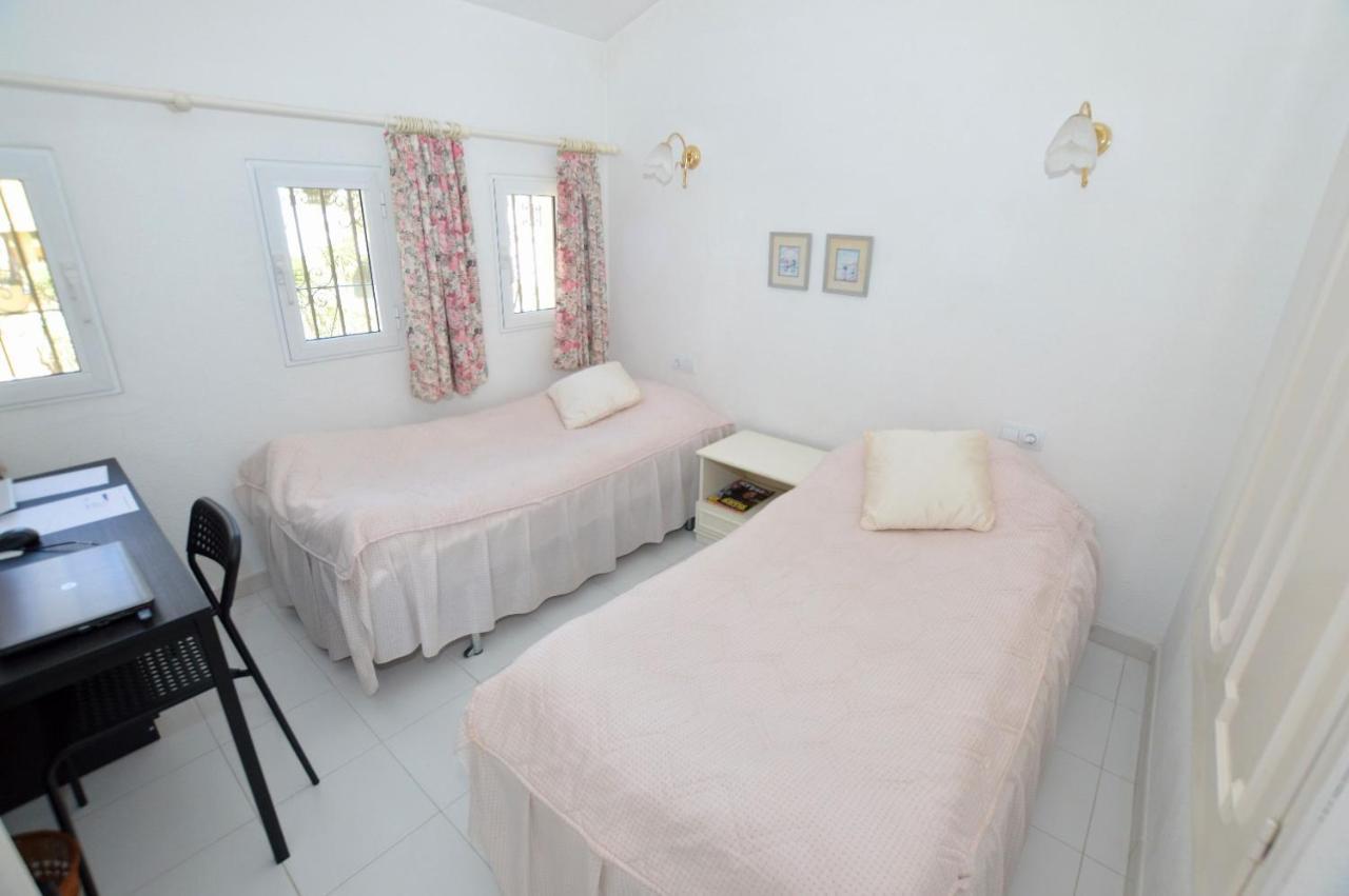 Holiday home Calahonda - Sleeps 6 - Parking - Garden - Pool Sitio de Calahonda