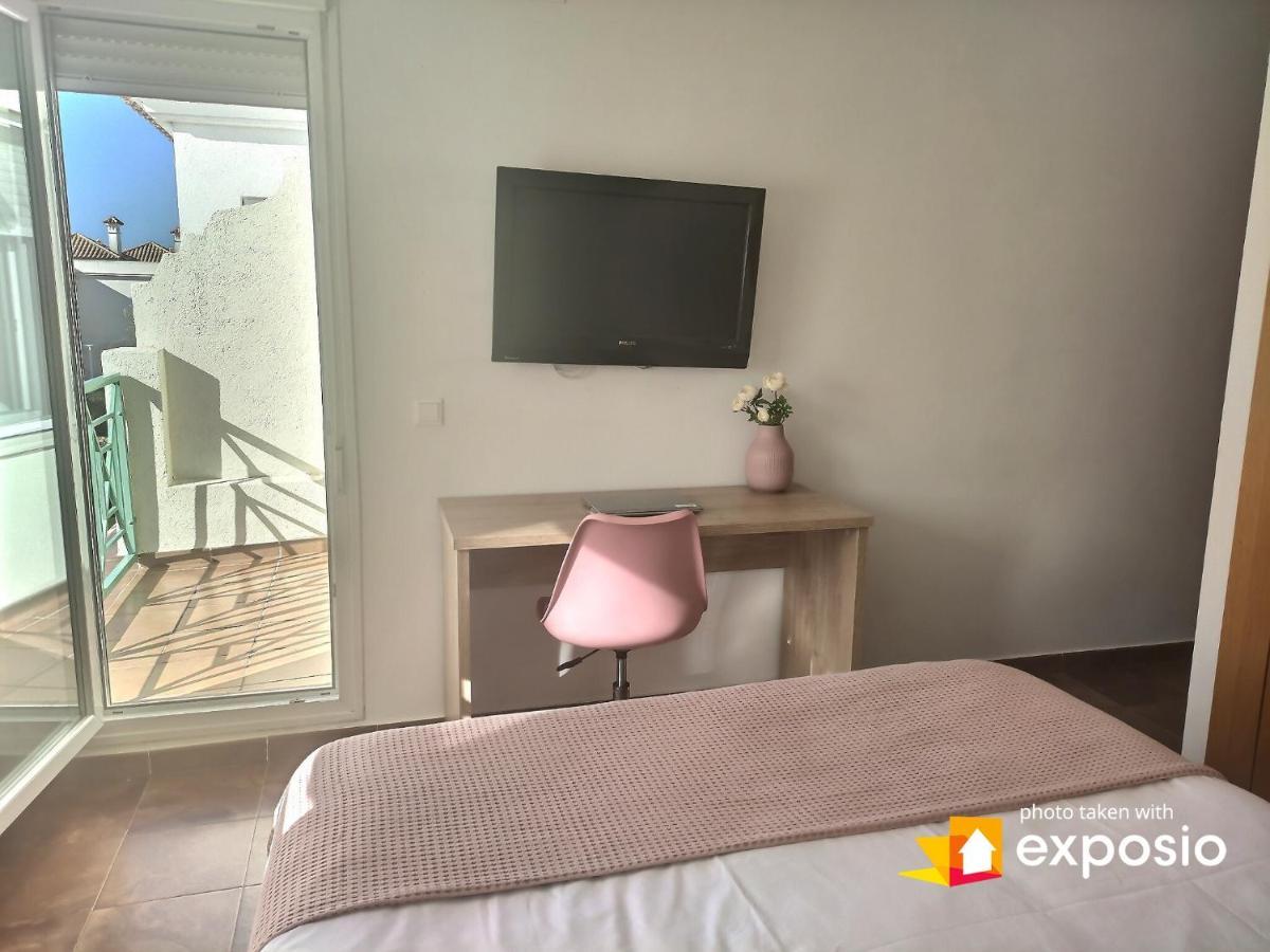 Apartamento Con Porche, Piscina Y Pista De Pádel, Junto Al Campo De Golf