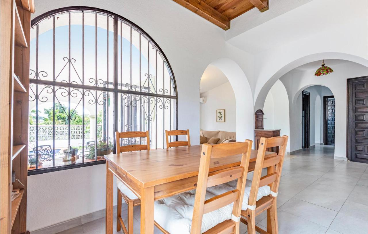 In Velez Malaga With Kitchen