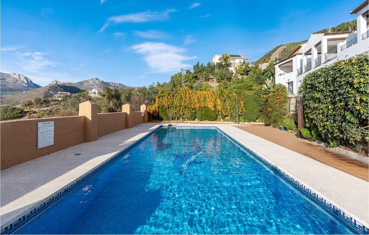 Apartamento Stunning In With Wifi&outdoor Swimming Pool