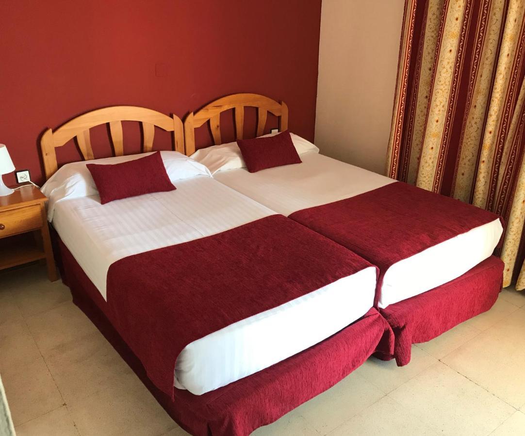 Jm Jardin De La Reina Hotel Guillena