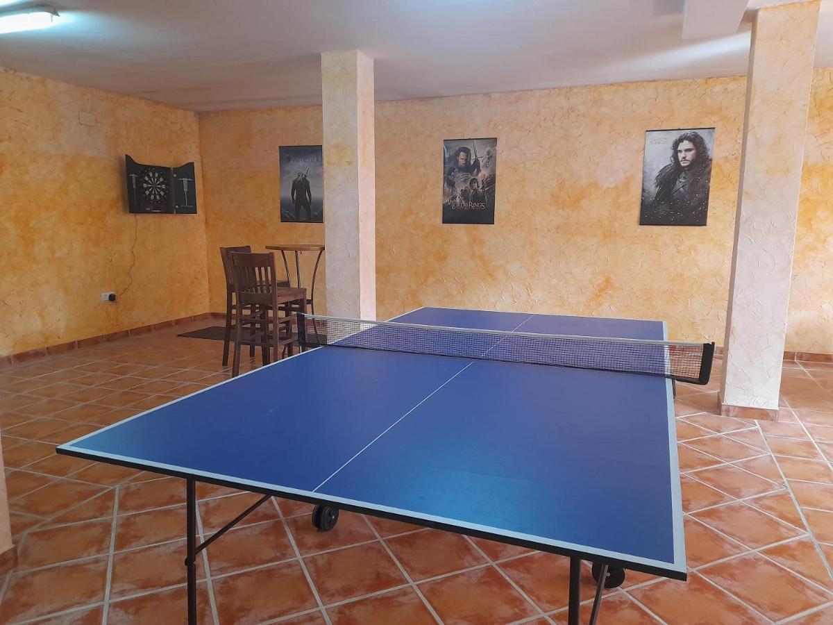 Maravillosa Con Piscina, Barbacoa Y Zona De Juegos