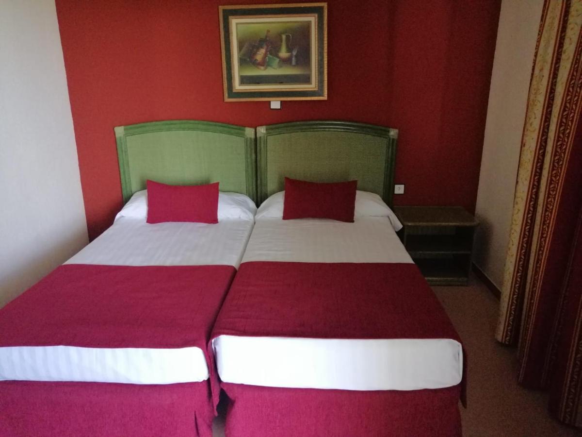 Jm Jardin De La Reina Hotel Guillena