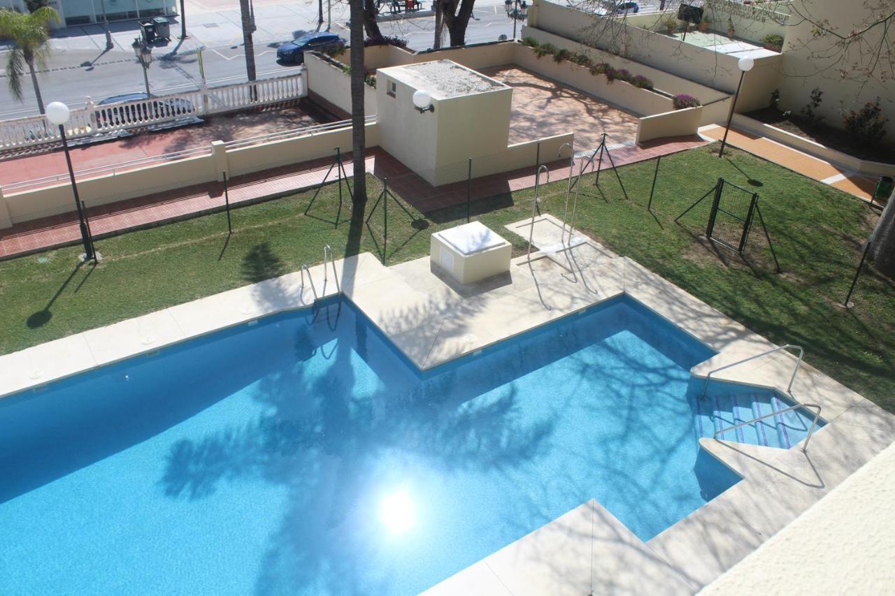Fantástico Apartamento En La Carihuela Apartamento *