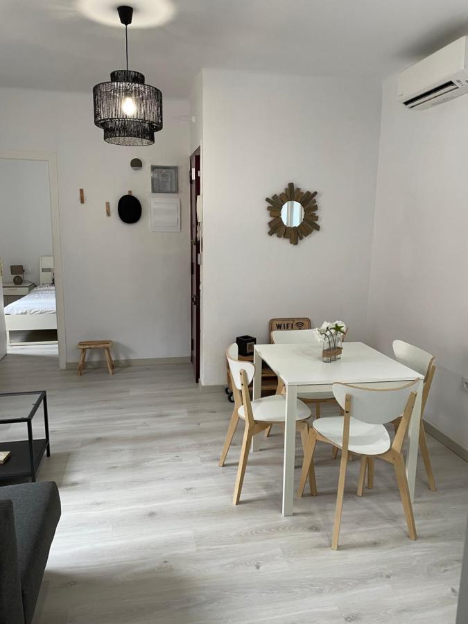 Atico Lumineux A 10 Min Du Centre Apartment L'Hospitalet de Llobregat