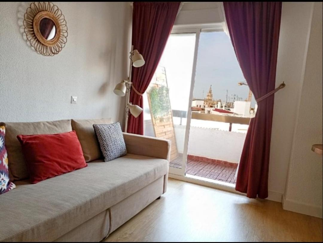 Cathedral view - Triana apartment * Sevilla