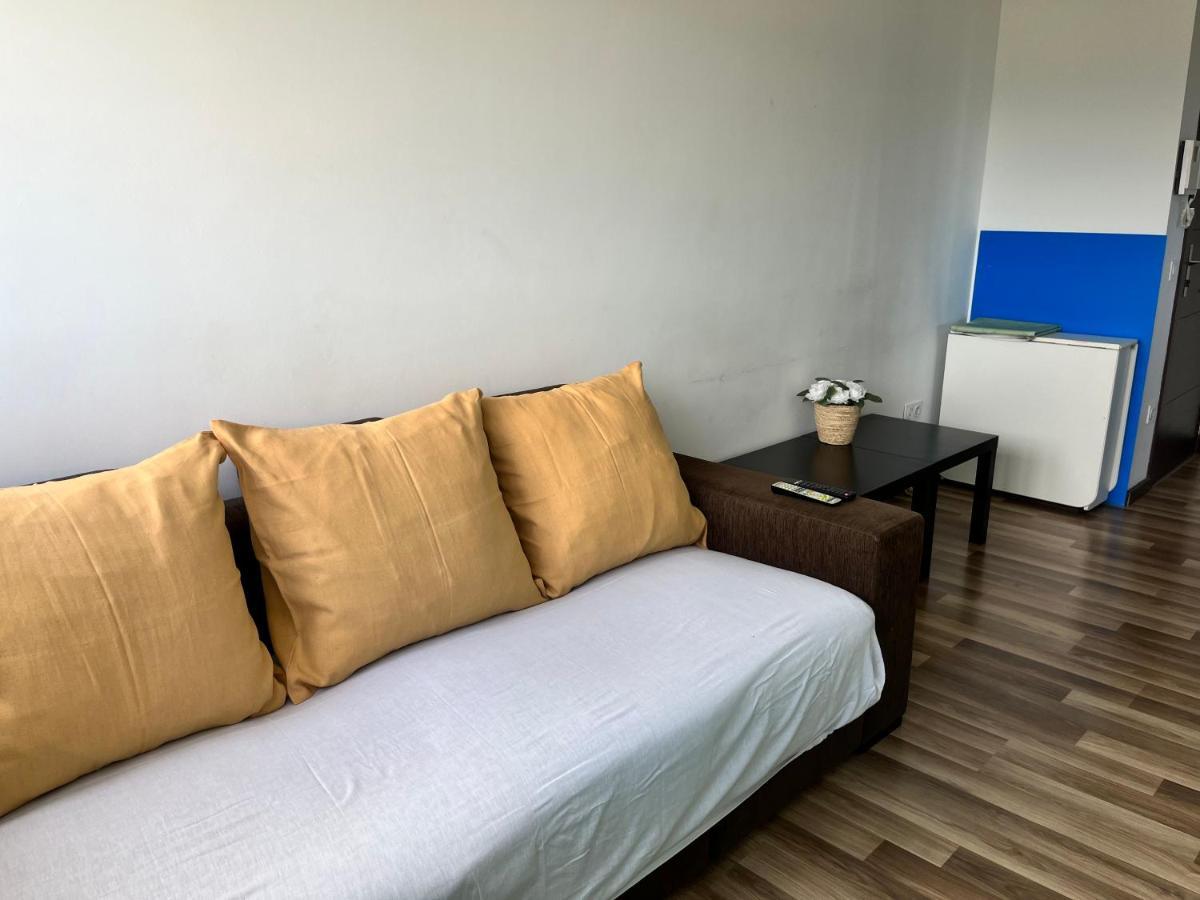 Apartamento Tranquilo Con Parking Apartment