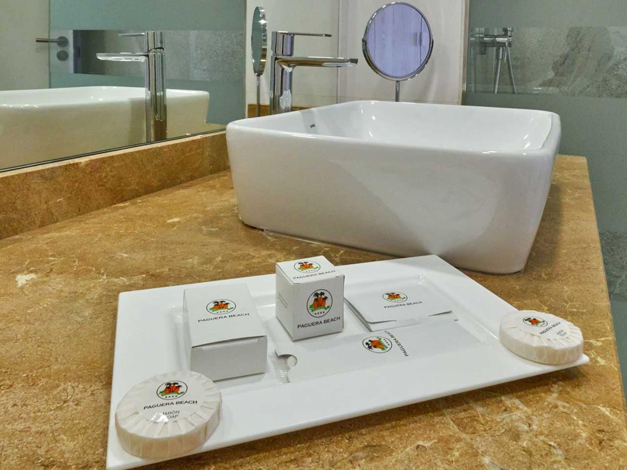 Aparthotel Y Paguera 4*