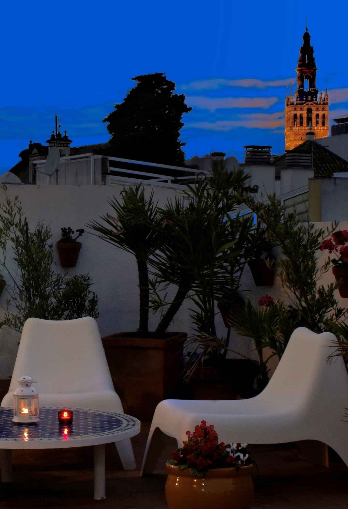 Hotel Un Patio En Santa Cruz Seville