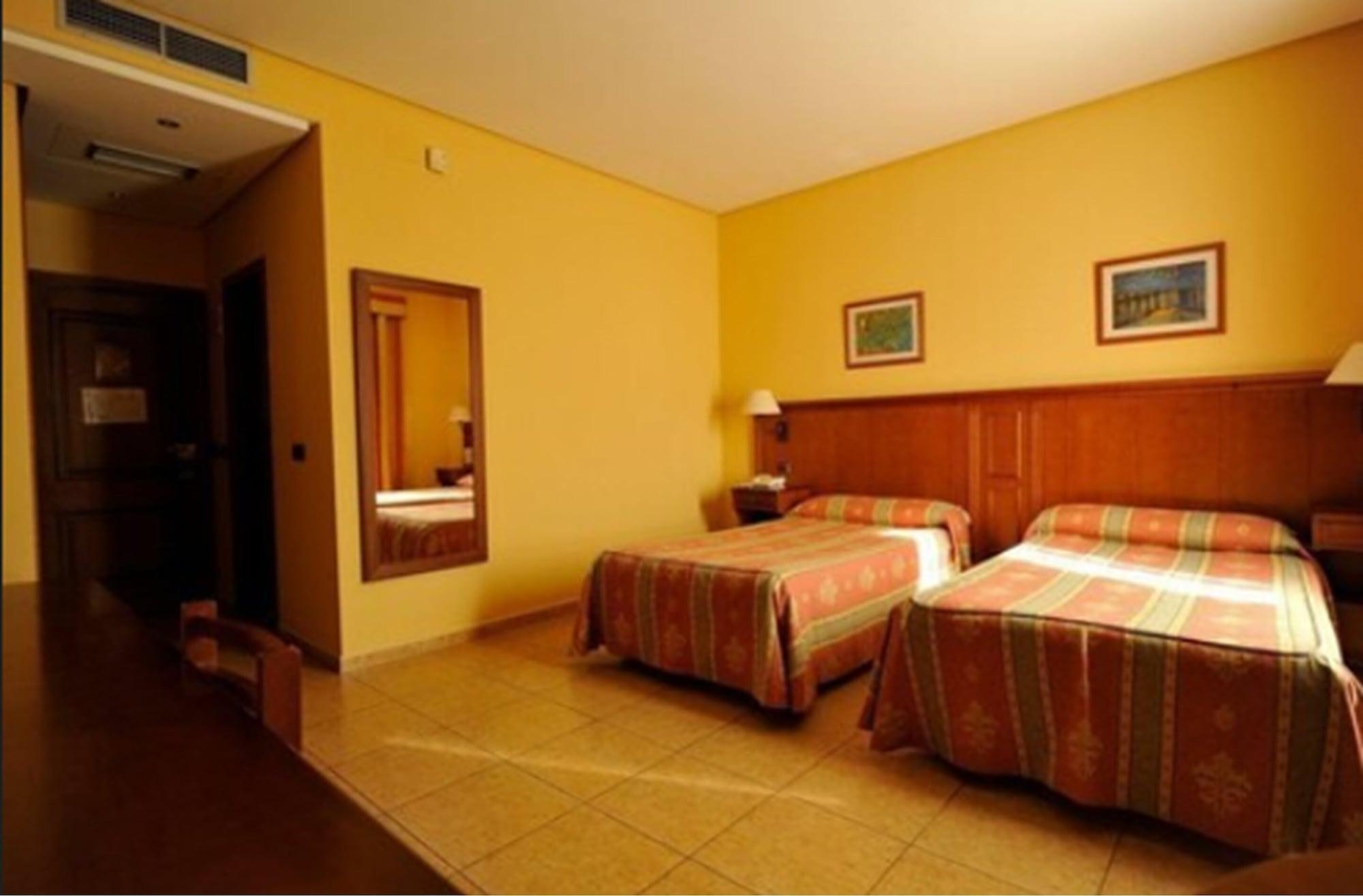 Lozano Hotel 3*