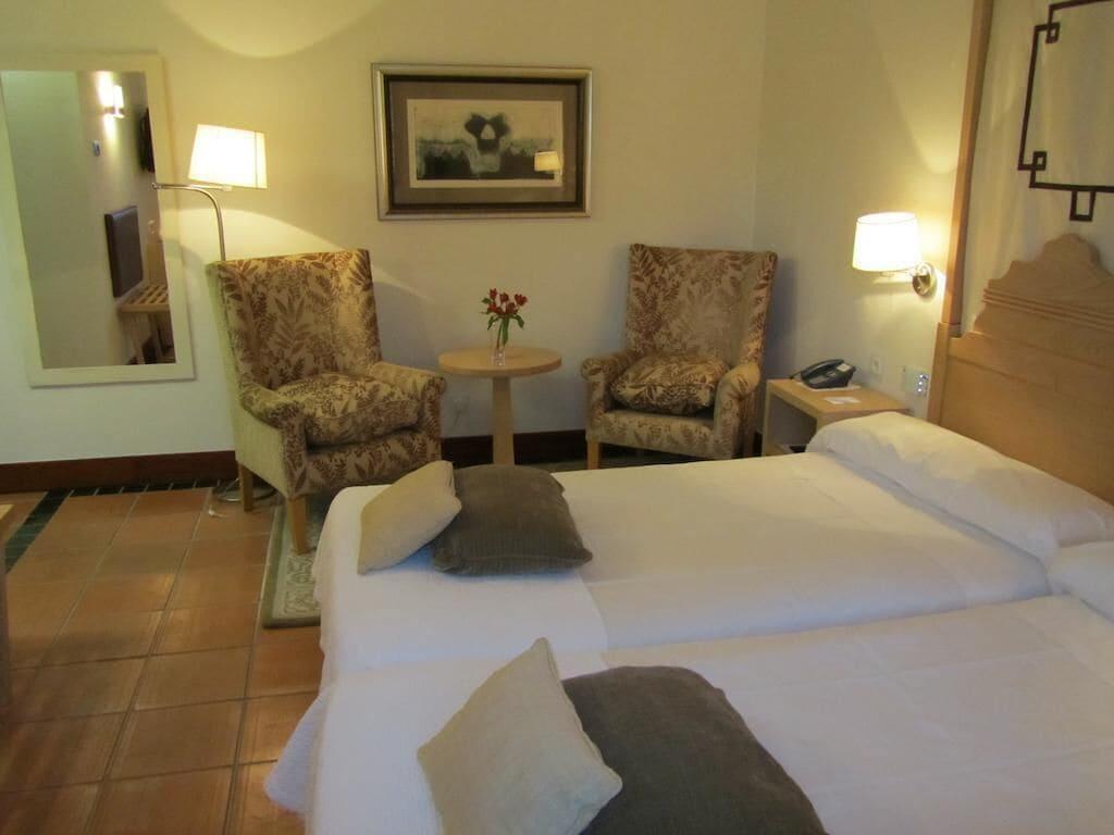 De 4* Granada