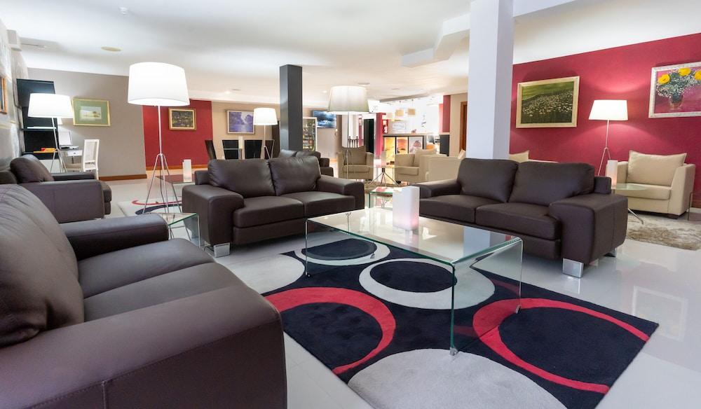 Chateau La Roca 3* Sancibrián