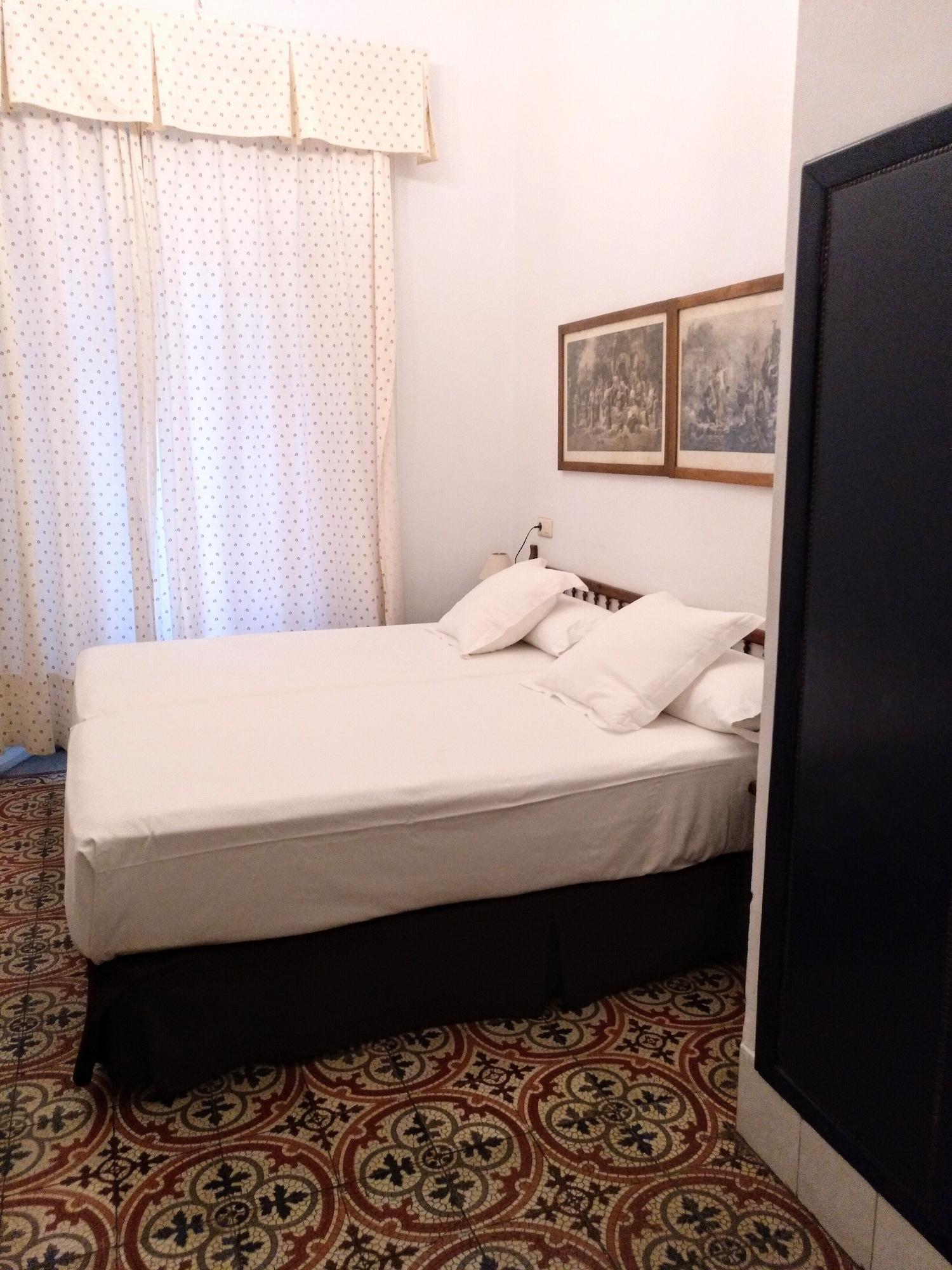 Hotel Simon *
