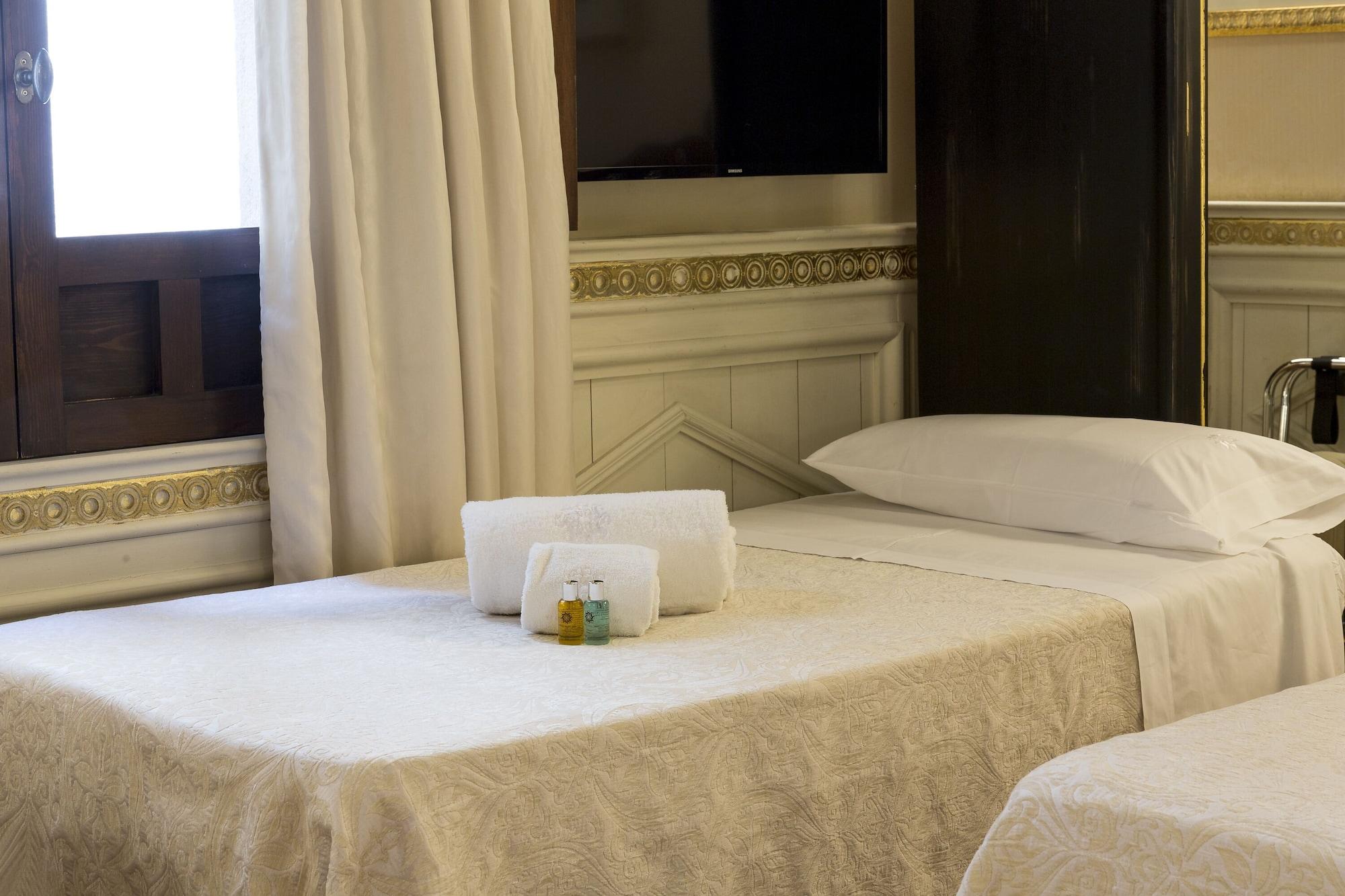 Casa 1800 Hotel