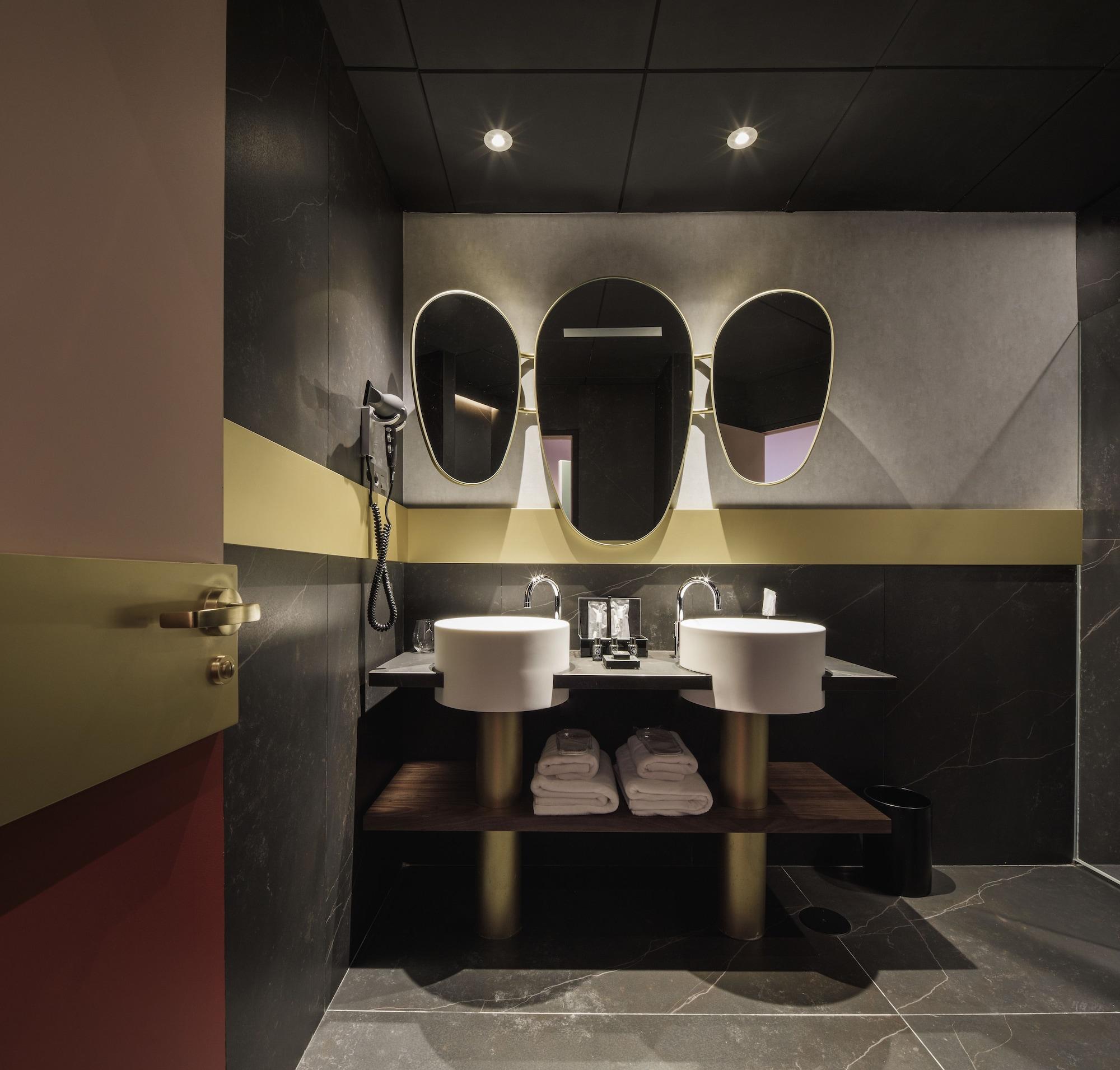 Soho Boutique 4*