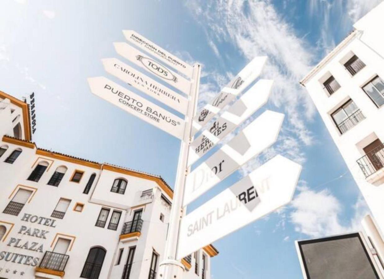 Apartment Vacation I Sea Views, 24-7 Security, Parking, Walk To Everything In Luxurious Puerto Banus Marbella