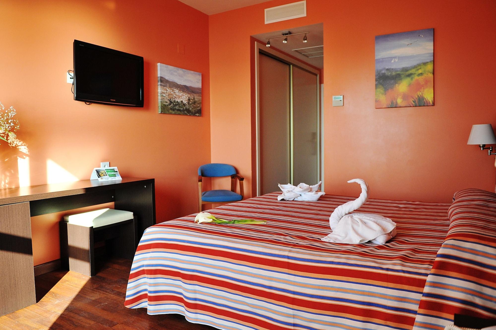 Monterrey Costa Hotel