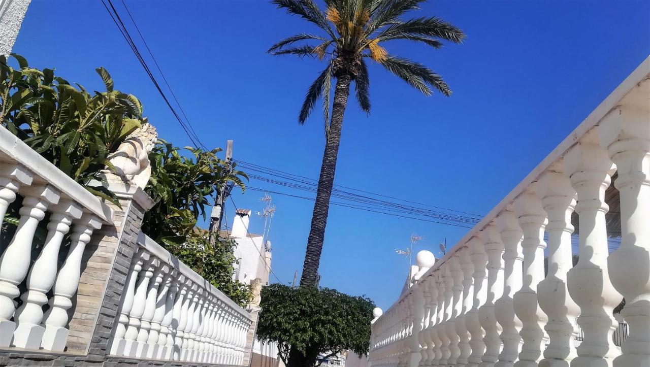 Deluxe Urbanización Privada En Playa Con Piscina, Totalmente Equipado Сasa de vacaciones *