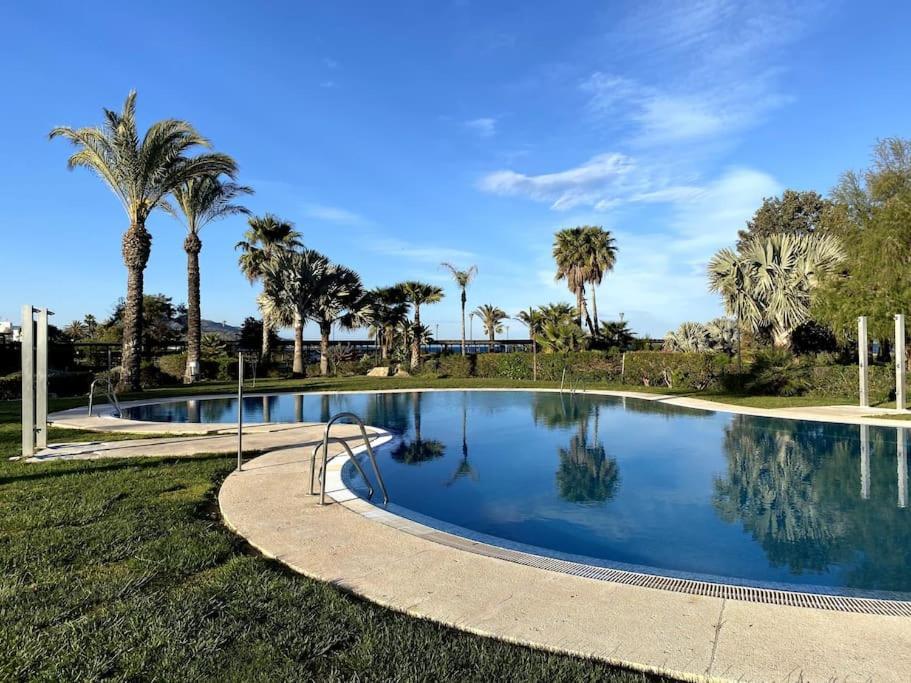 ático En 1º Línea Con Impresionantes Vistas Al Mar Apartamento
