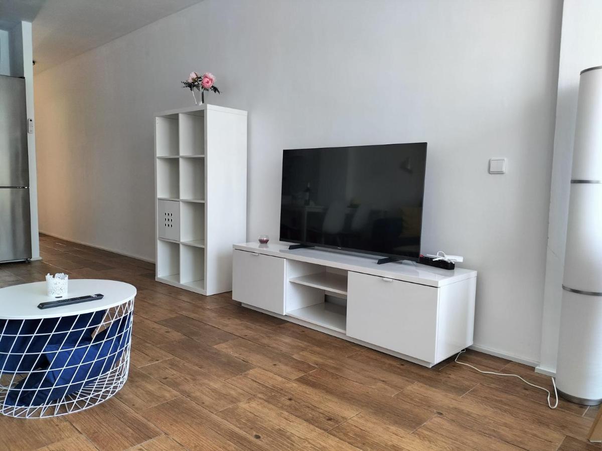 Apartment Sunny Tanife By Yumbo