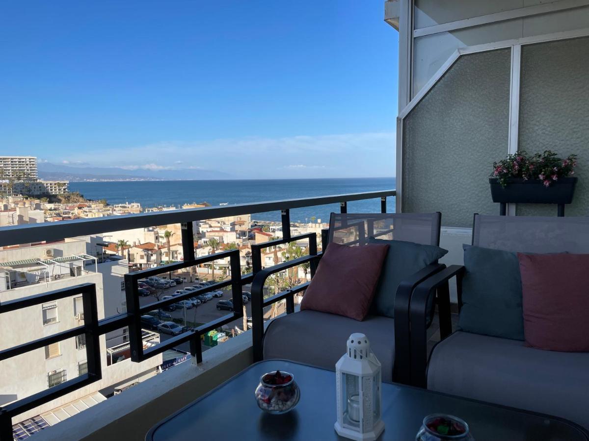 Totalmente Reformado Con Piscina Y Jardines Al Lado De La Playa De La Carihuela Apartamento Torremolinos