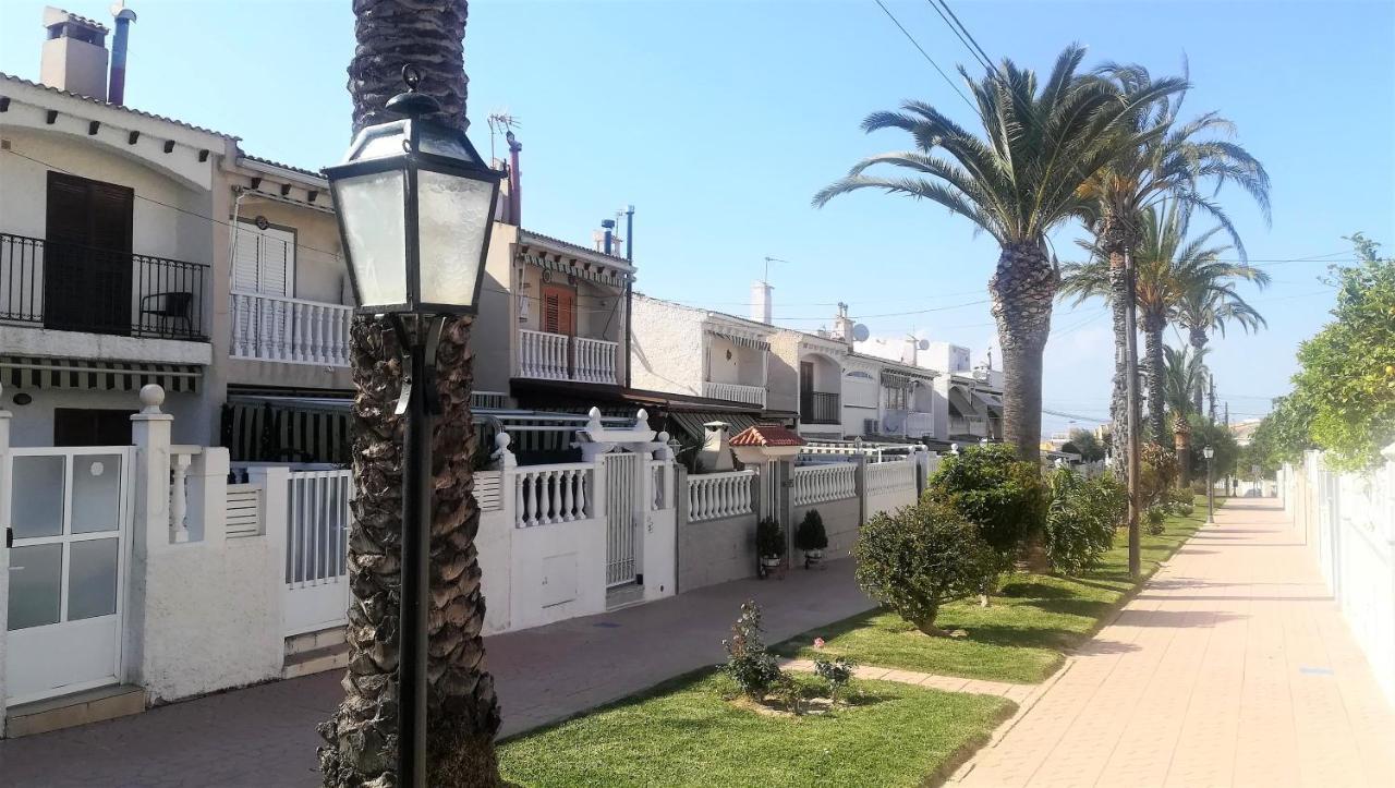Deluxe Urbanización Privada En Playa Con Piscina, Totalmente Equipado *