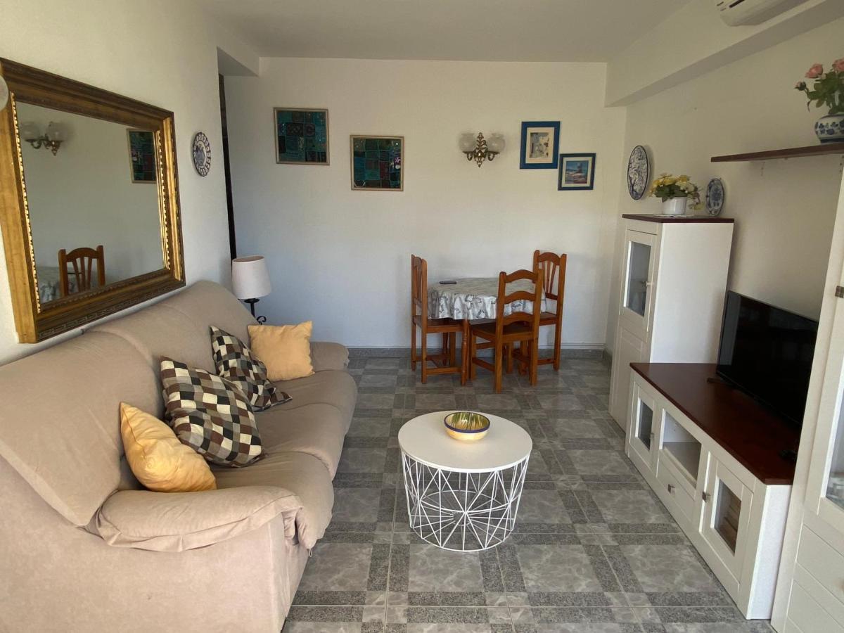 Apartamento Cozy With First Line Seaview In Perfect Location, Near The Marina Benalmádena