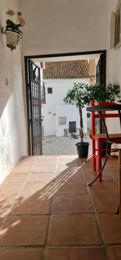 Cheerful One Bedroom Townhouse With Patio Archez