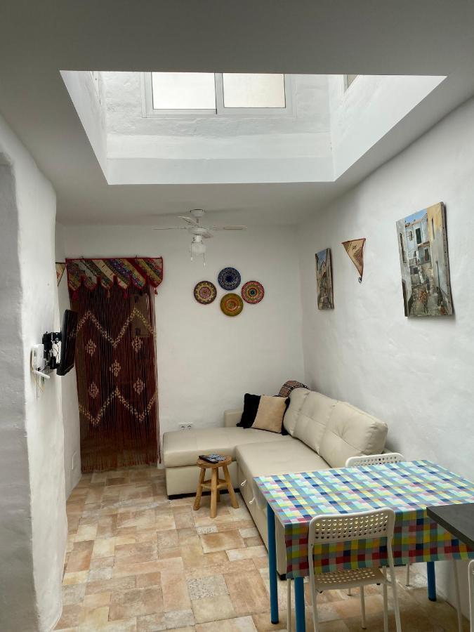 Cheerful One Bedroom Townhouse With Patio * Archez