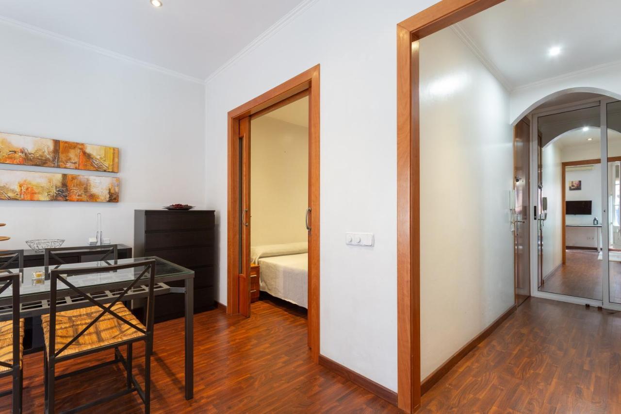 Apartment Aparteasy - Turo Park With Lovely Balcony