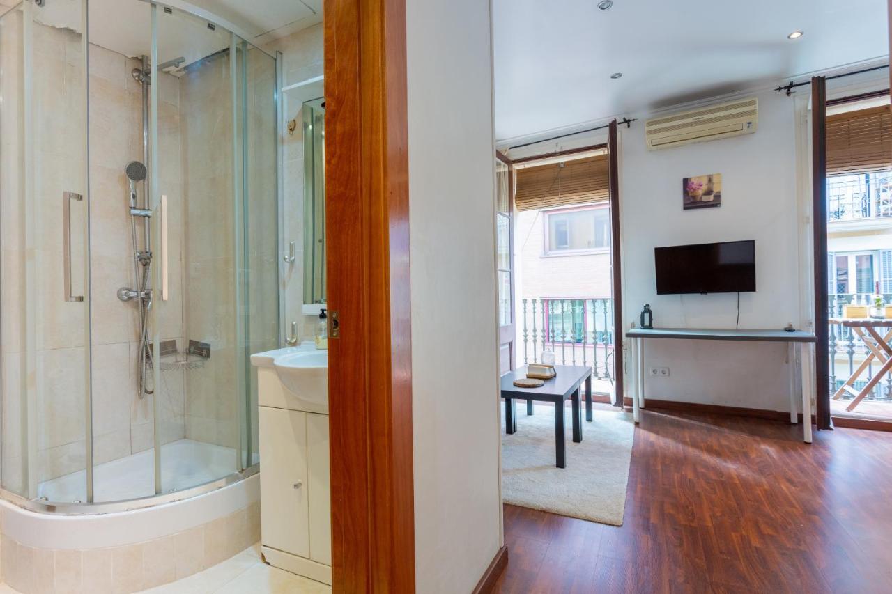 Apartment Aparteasy - Turo Park With Lovely Balcony