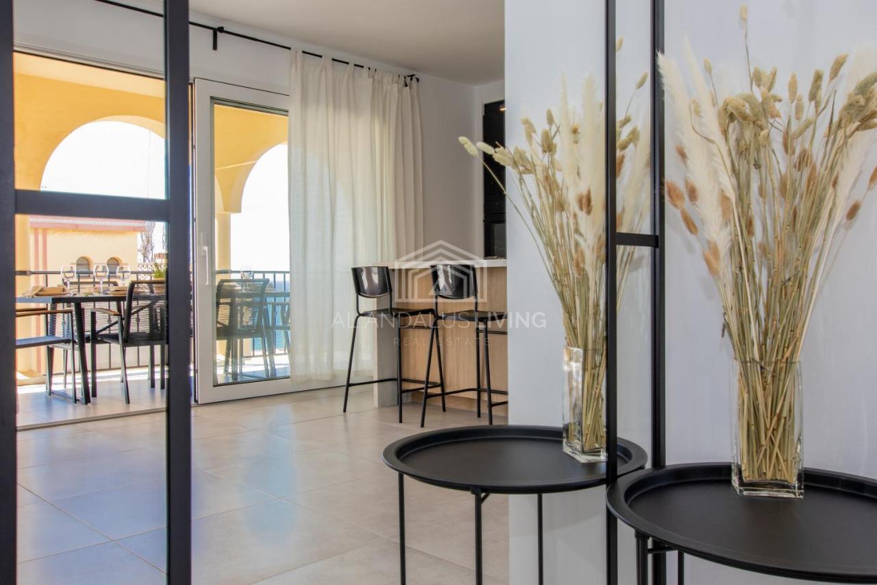 Panoramic Sea Views And Direct Access To The From The Community In Torrenueva * Málaga
