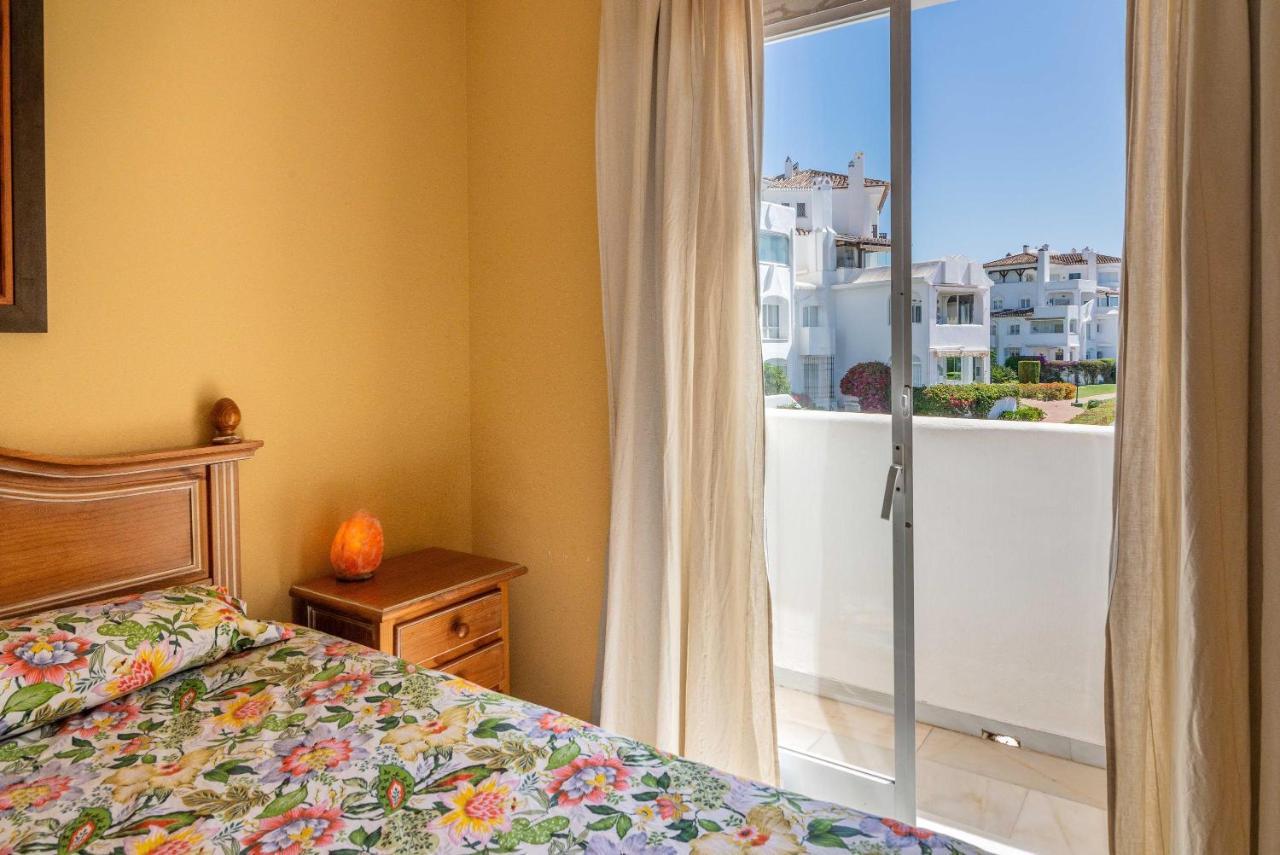 Lovely In Great Location Apartment *
