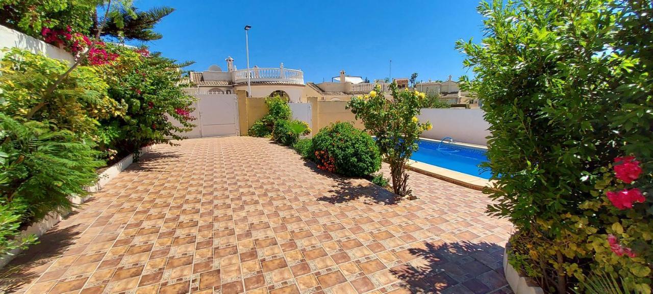 Agradable Con Piscina Privada Villa *