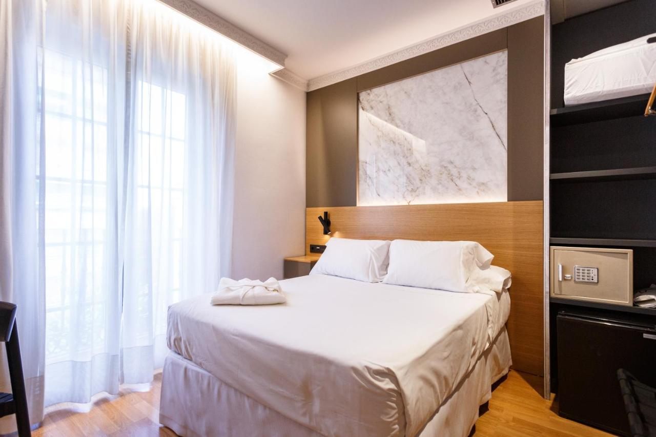 Dauro Premier Hotel 3*