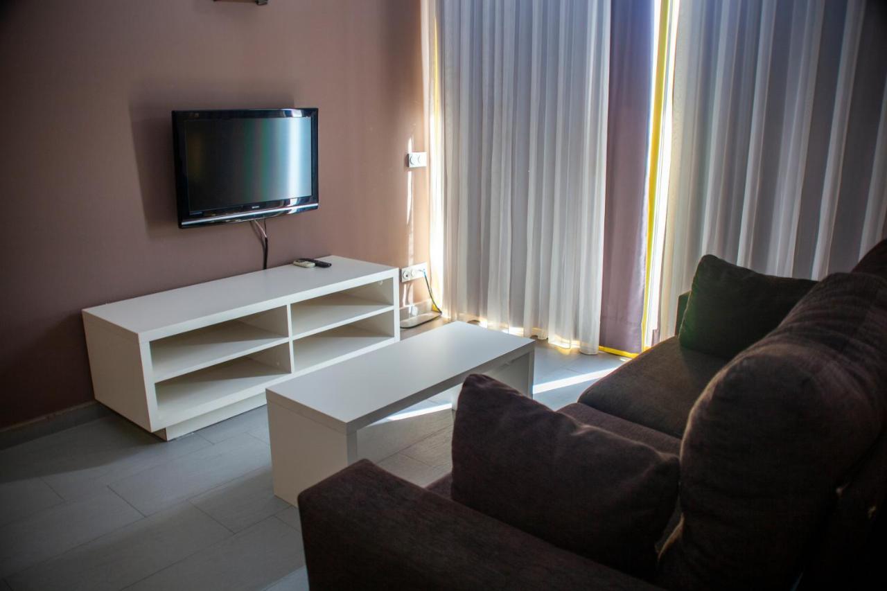 4 Apartment