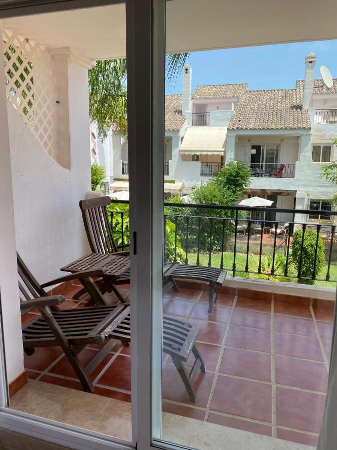 Preciosa Casa De 4 Y 3 Baños, Urbanización Naranjos, Puerto Banus Сasa de vacaciones Marbella