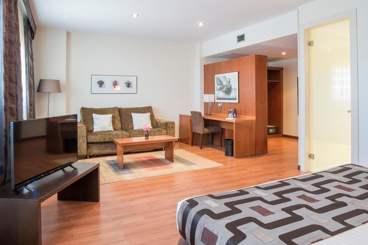 Xon's Valencia Hotel