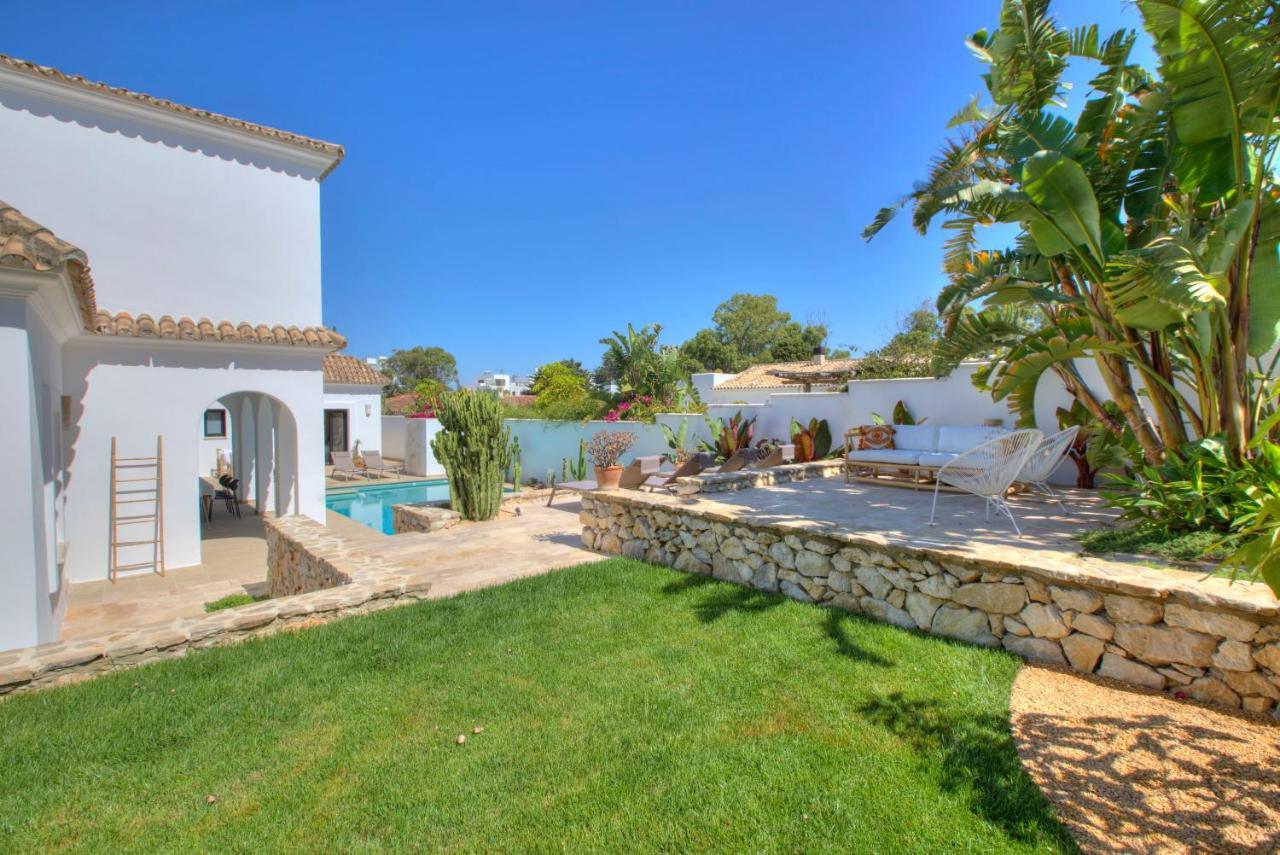 Mas Tranquila - A Stylish With Pool 150 M From The Villa