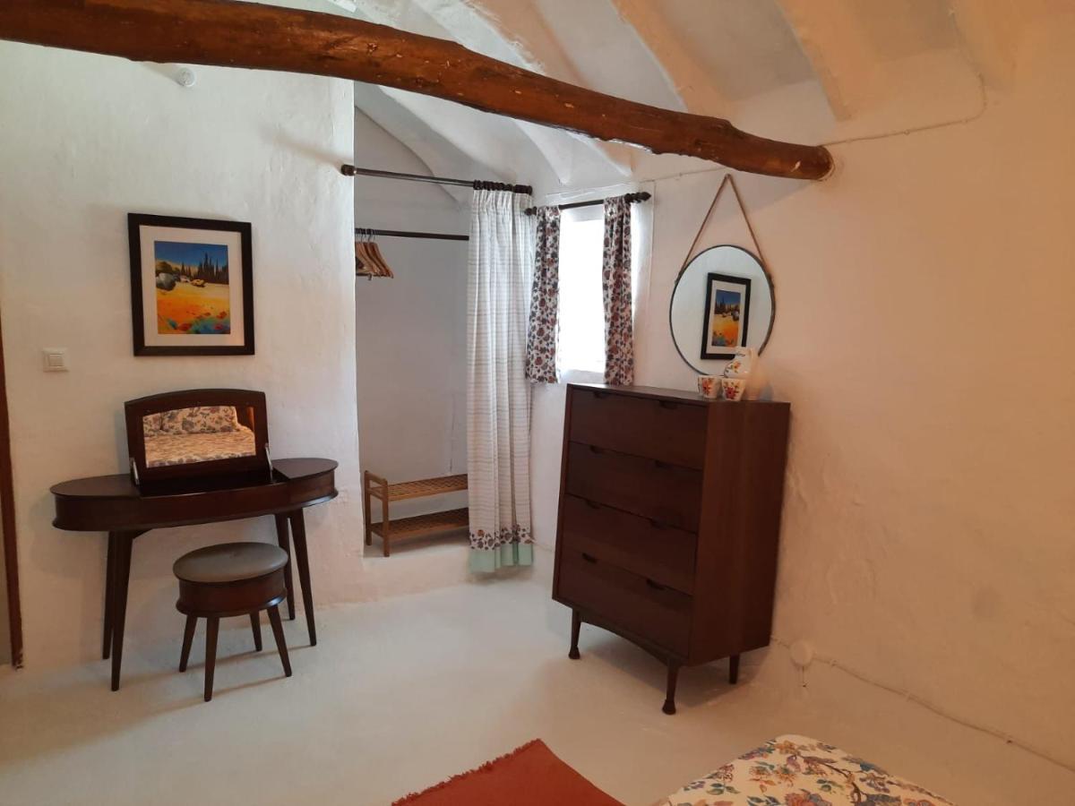 Casa Arroyo - Rosa & Nispero Iznajar